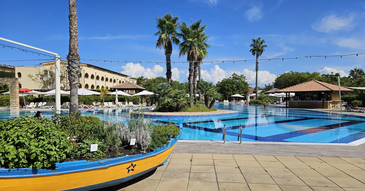 Club-Magic-Life-Calabria-POOL-PRIVATE-LODGE-2024-03