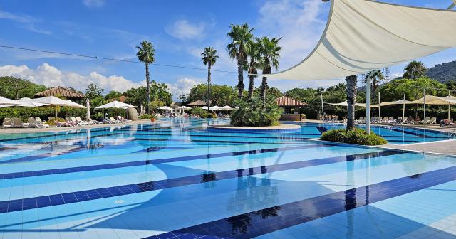 Club-Magic-Life-Calabria-POOL-PRIVATE-LODGE-2024-01