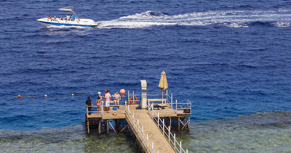 Sunrise-Arabian-Beach-Resort-JETTY