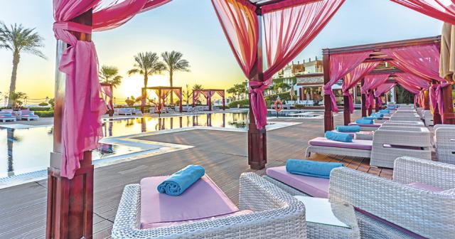 Sunrise-Arabian-Beach-Resort-POOL-4