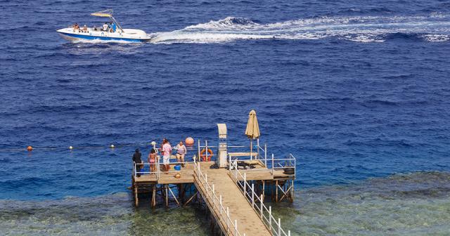 Sunrise-Arabian-Beach-Resort-JETTY