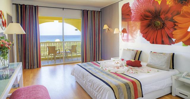 One-Resort-Jockey-and-Aquapark-ROOM