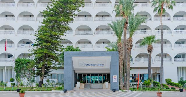One-Resort-Jockey-2025-ENTRANCE