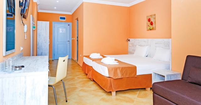 Riva-Park-STANDARD-ROOM-2022