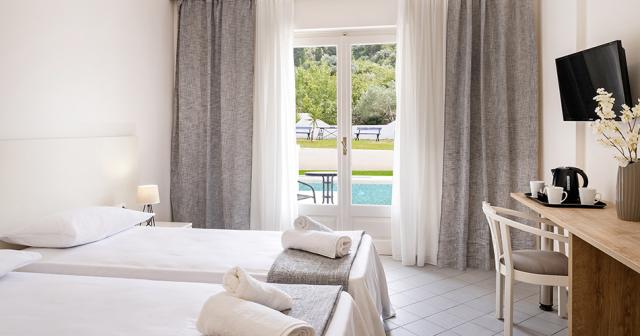-Resort-ROOM-STANDARD-GARDEN-VIEW-PRIVATE-POOL