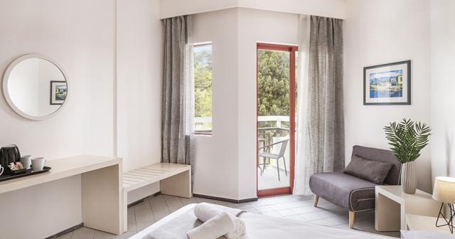 -Resort-ROOM-STANDARD-GARDEN-VIEW