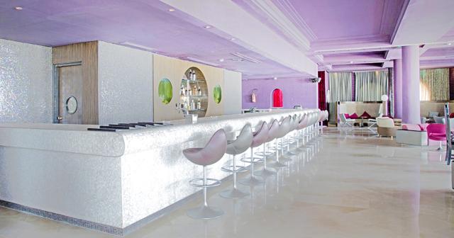 Magic-Hotel-Sensimar-Ulysse-Palace-MEDUSA-BAR