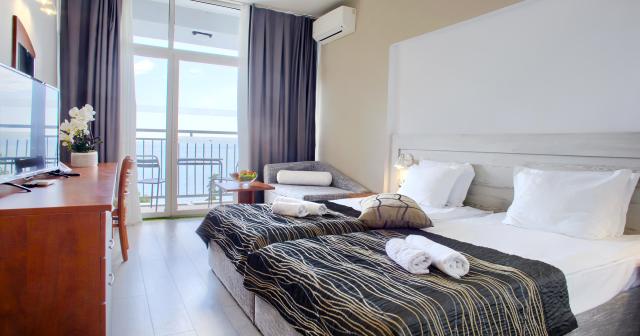 Luna-2024-DBL-STANDARD-SEA-VIEW-ROOM