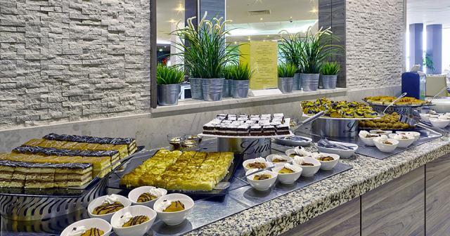 Luna-BUFFET-2020-01