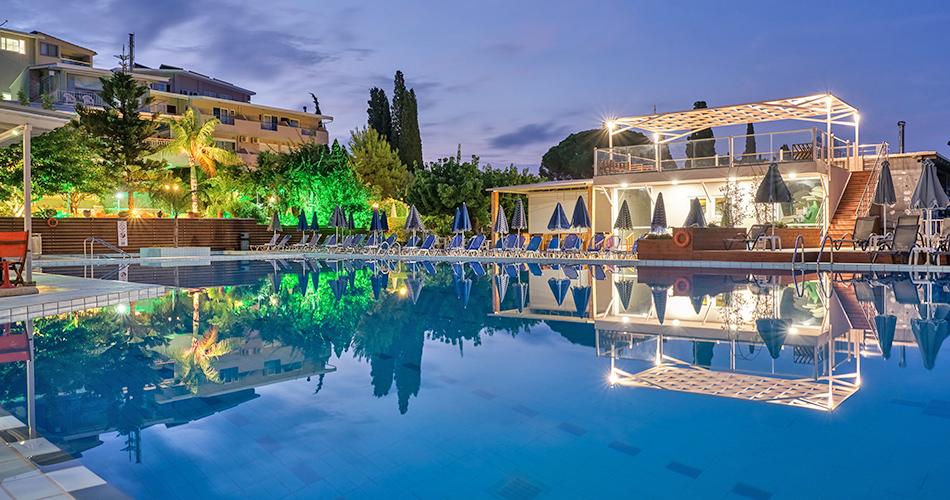 Koukounaria-Hotel-and-Suites-POOL