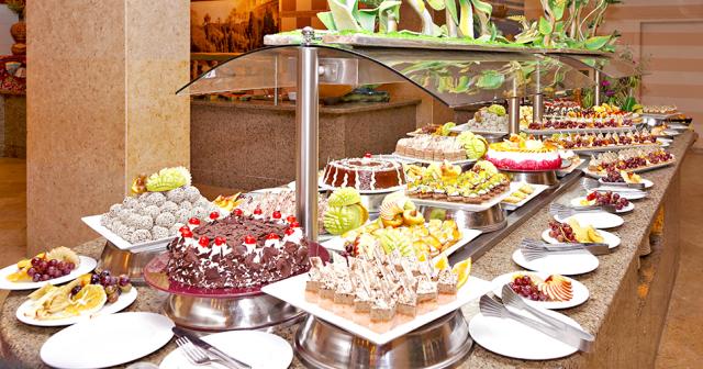 Three-Corners-Sunny-Beach-Resort-BUFFET