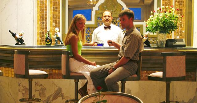El-Mouradi-Palm-Marina-BAR-2