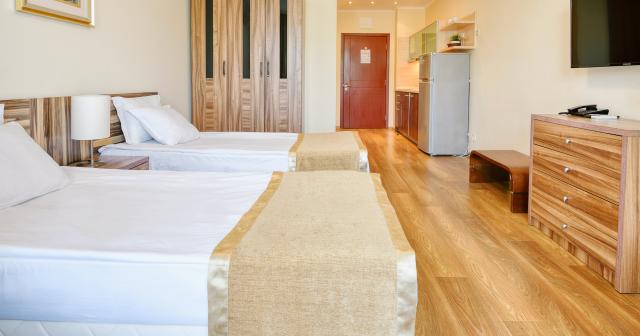 Aparthotel-Golden-Line-2025-ROOM-02