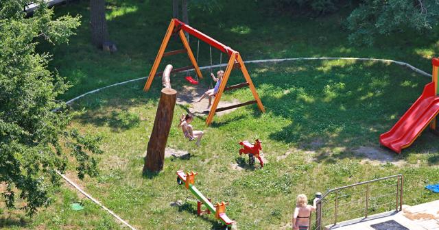 Golden-Line-KID-PLAYGROUND