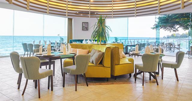Marina-Sunny-Day_LOBBY_NEW