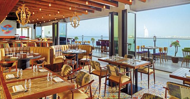 Aloft-Palm-Jumeirah-LOUNGE