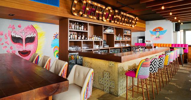 Aloft-Palm-Jumeirah-BAR-3