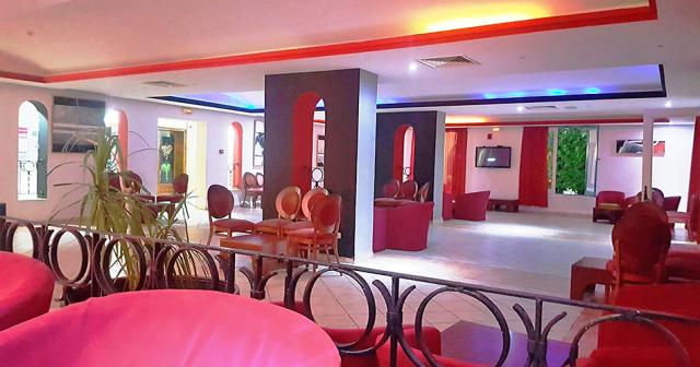 Cedriana_SALON-BAR