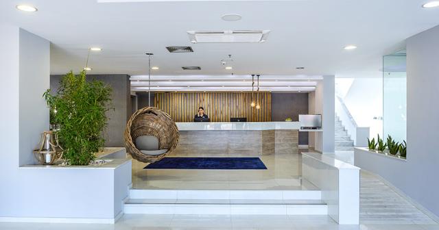 Leonardo-Kolymbia-Resort-RECEPTION-2020