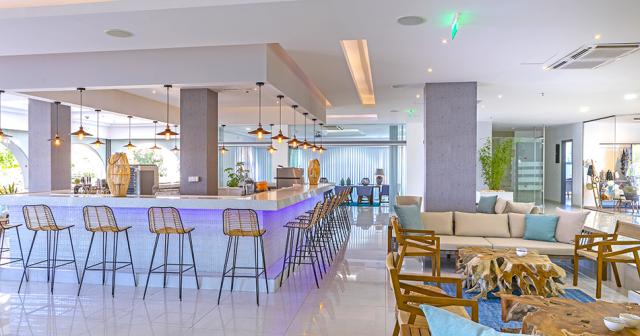 Leonardo-Kolymbia-Resort-LOBBY-BAR