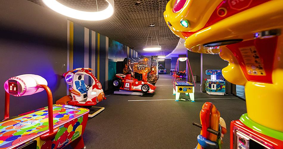 Aqua-Paradise-Resort-GAME-CENTER-2021-02