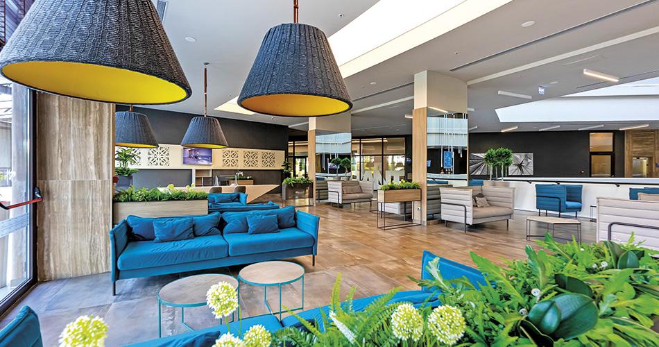 Aqua-Paradise-Resort-LOBBY-2021-01