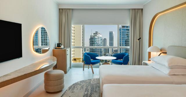 Sheraton-Jumeirah-Beach-Resort-DELUXE-ROOM-2025-01