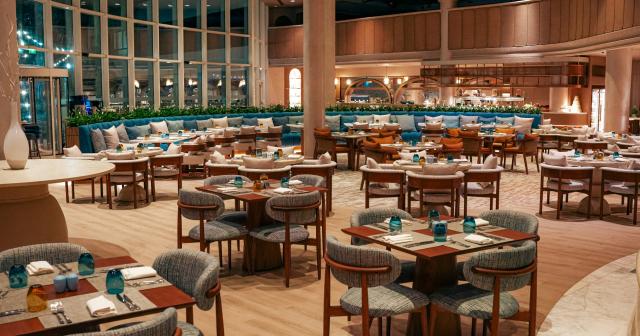 Sheraton-Jumeirah-Beach-Resort-RESTAURANT-2025-06