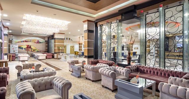 Grand-Ring-LOBBY-2022
