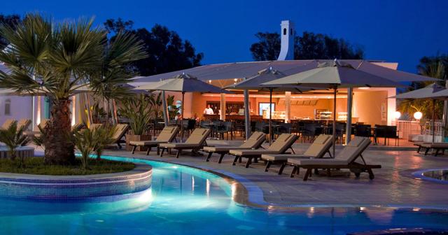 Royal-Nozha-POOL-BAR