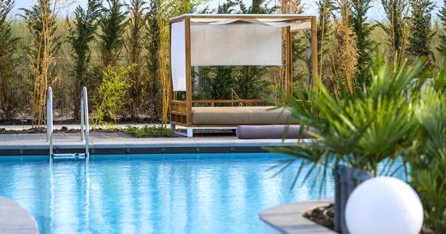 Wave-Resort-POOL-1