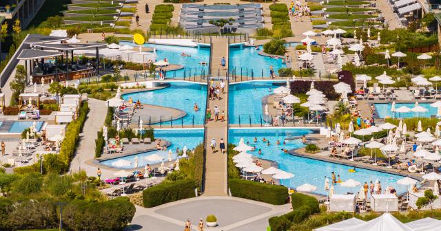 Wave-Resort-OVERVIEW-2024