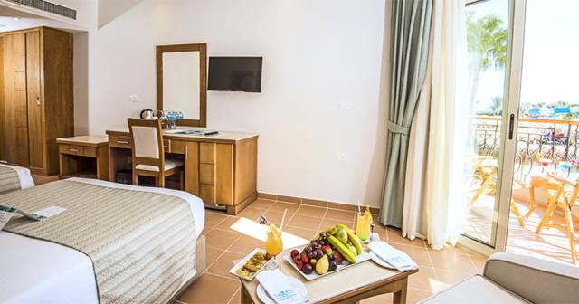 Aqua-Joy-Resort-By-Sunrise-ROOM-STANDARD