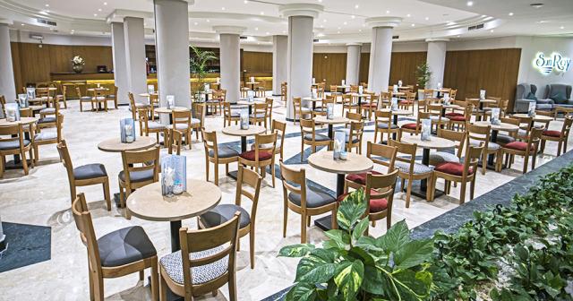 Aqua-Joy-Resort-By-Sunrise-BAR-2
