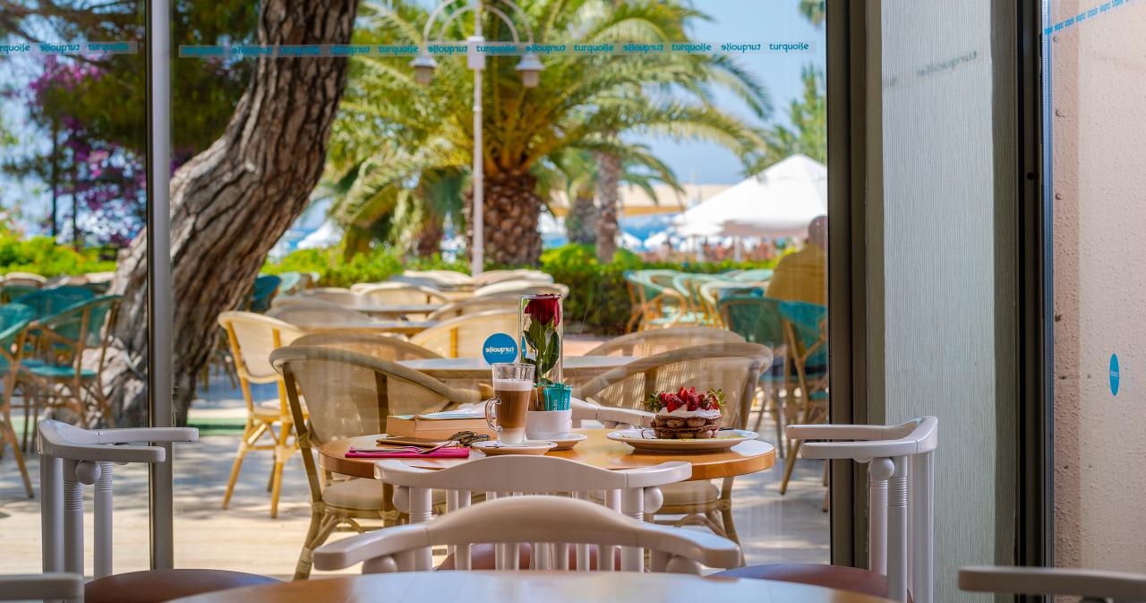 Turquoise-2024-PATISERIE