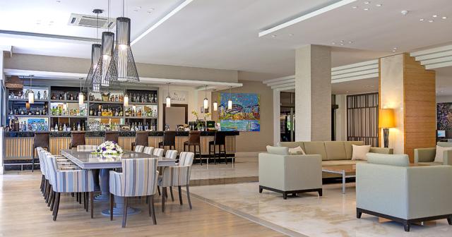 Turquoise-LOBBY-BAR