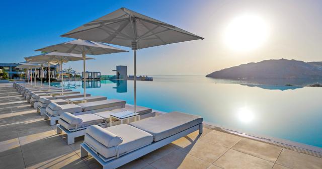 Lindos-Grand-Resort-and-Spa-INFINITYPOOL-2024-01