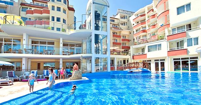 Villa-List-POOL