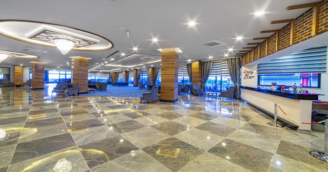 Lonicera-Premium-LOUNGE-BAR