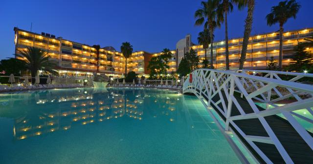 Seaden-Corolla-POOL-2025-05
