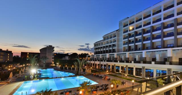 Seaden-Valentine-Resort-and-Spa-POOL-2025-03