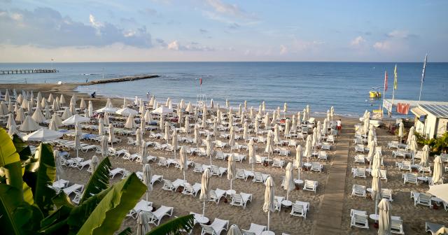 Seaden-Valentine-Resort-and-Spa-BEACH-2025-02