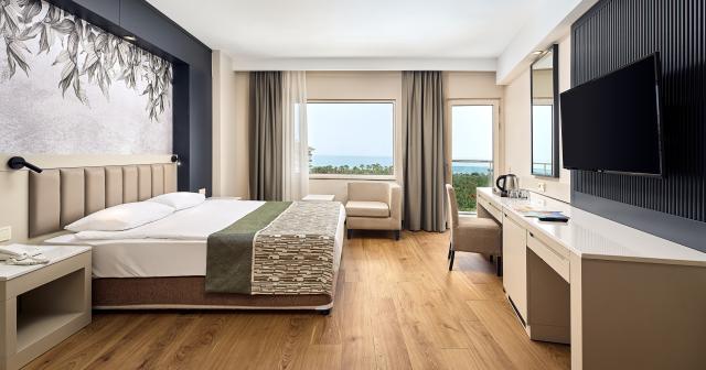 Seaden-Sea-World-Resort-and-Spa-FAMILY-ROOM-SEAVIEW-2025