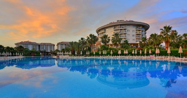Seaden-Sea-World-Resort-and-Spa-POOL-2025-04