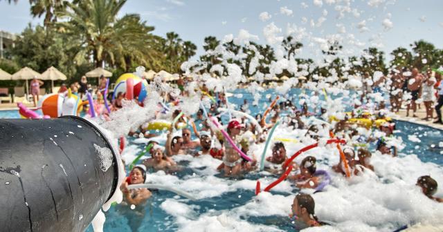 Seaden-Sea-World-Resort-and-Spa-POOL-ACTIVITY-2025-01