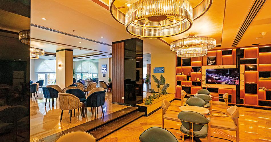 Golden-Beach-Resort-LOBBY-BAR-2023