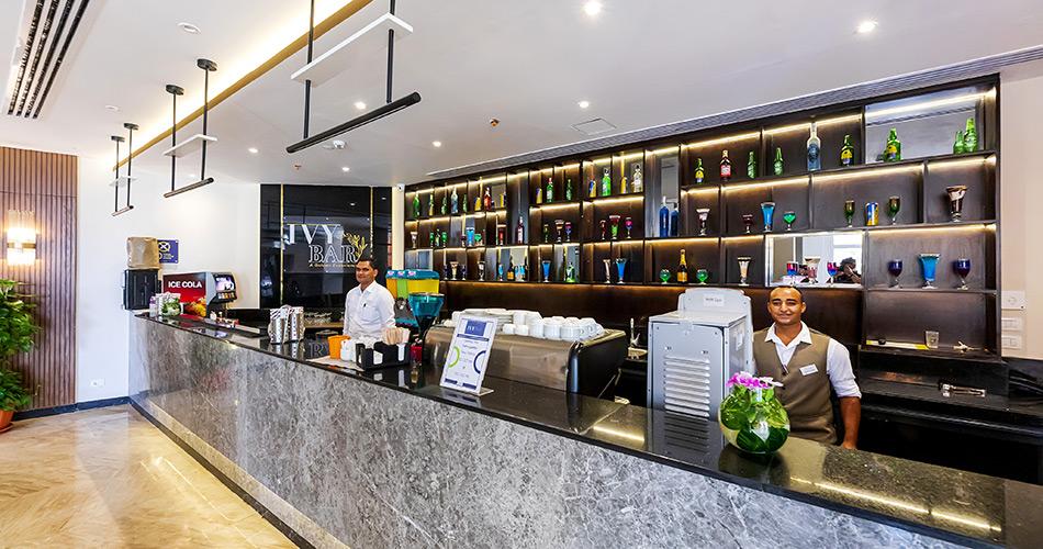 Golden-Beach-Resort-BAR-02-2023