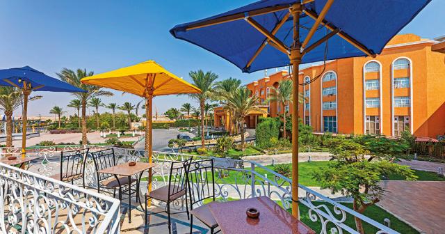 Golden-Beach-Resort-TERRACE-2023