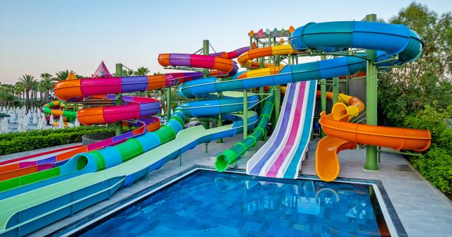 Delphin-Deluxe-AQUAPARK-2024-NEW-01