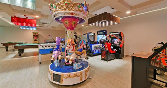 Royal-Garden-Beach-NEW-2024-GAME-ROOM